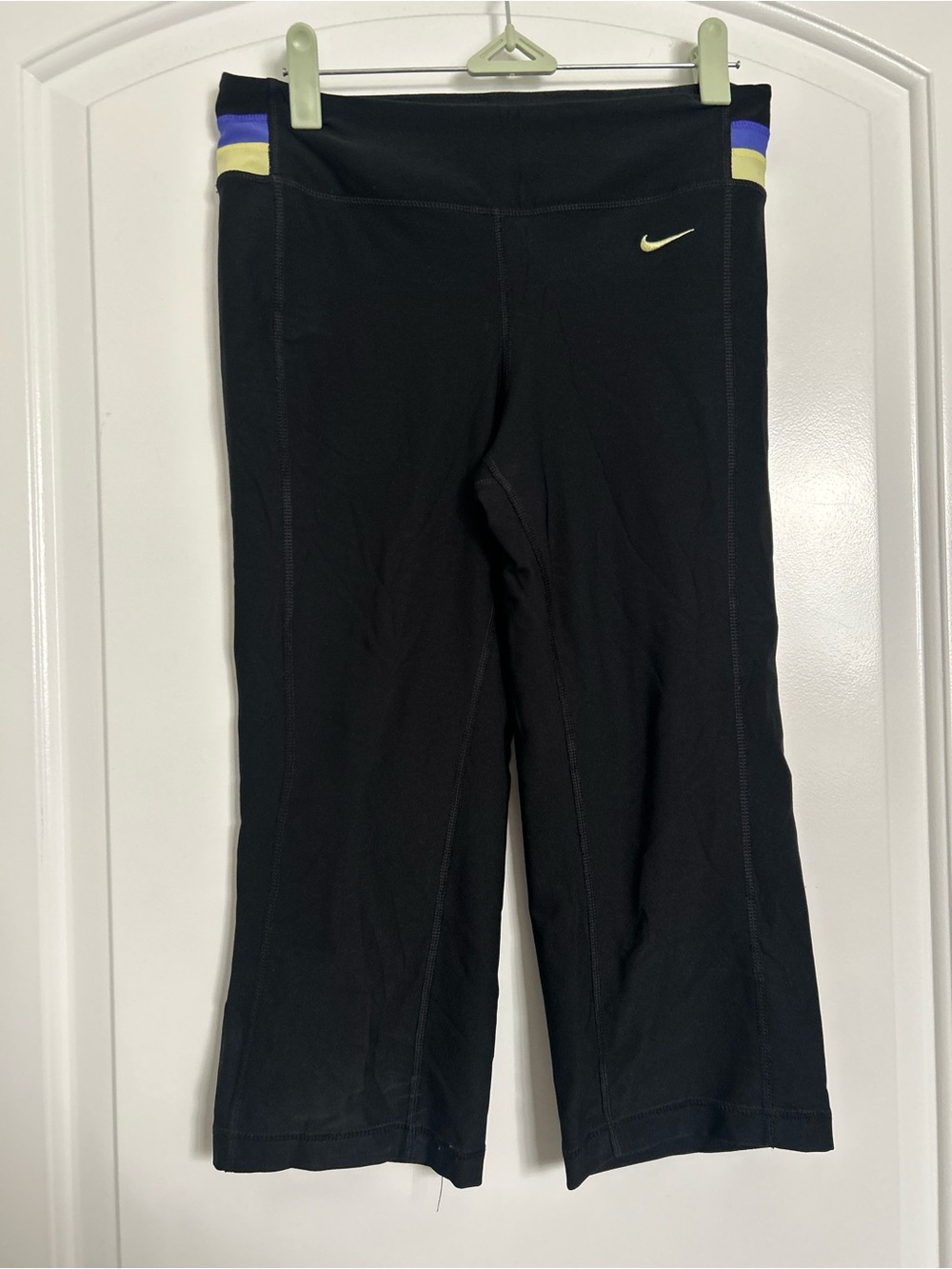 Vintage 90s Nike Black Yellow Capri Leggings size XL y2k athleisure workout gym